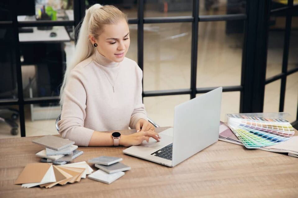 comment devenir décorateur scénographe